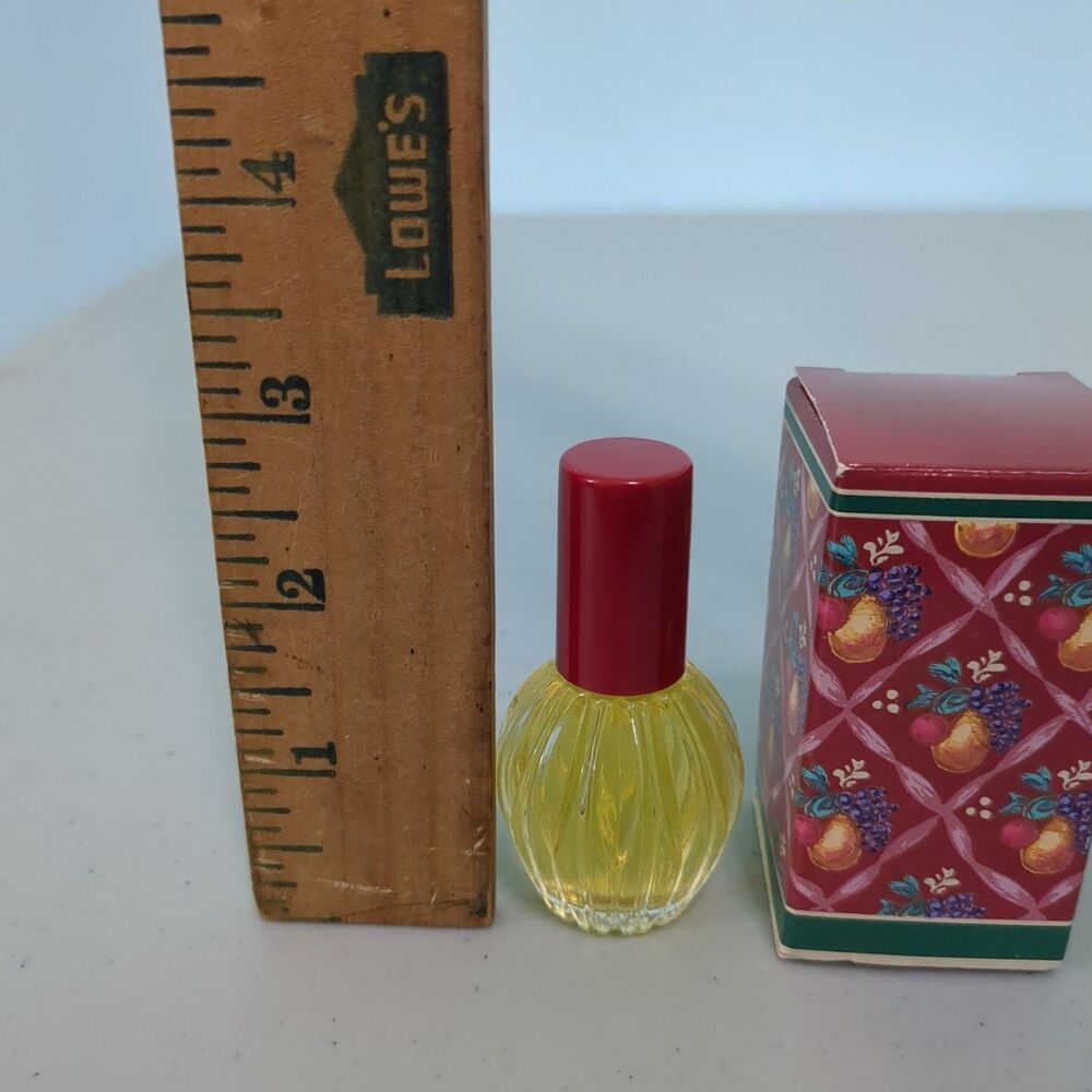Vintage Avon candid mini Cologne Splash .5floz New with box